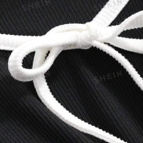 Crop top Bow - Picture 3 of 3